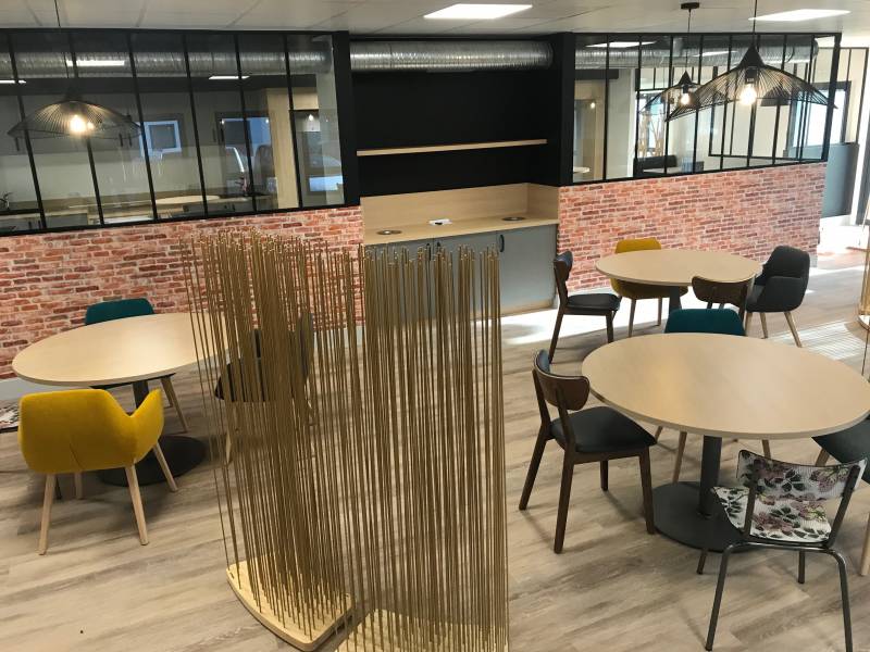 Travaux de revêtement de sol dans un restaurant d'entreprise sur Rouen